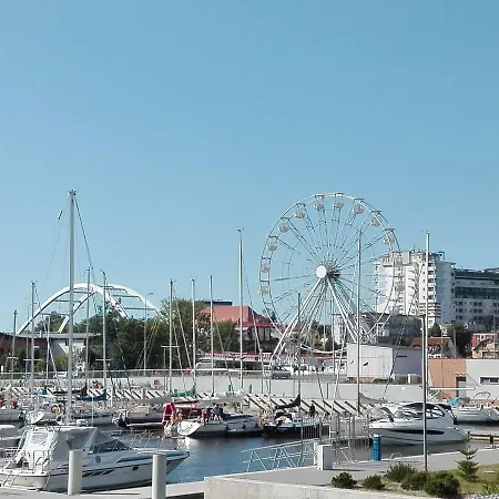 Portowy Z Garazem, Ul Towarowa Apartamento *