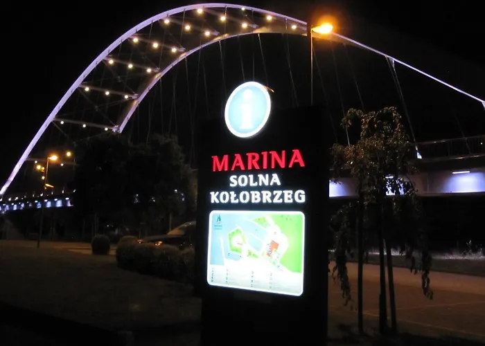 Portowy Z Garazem, Ul Towarowa Appartement Kołobrzeg